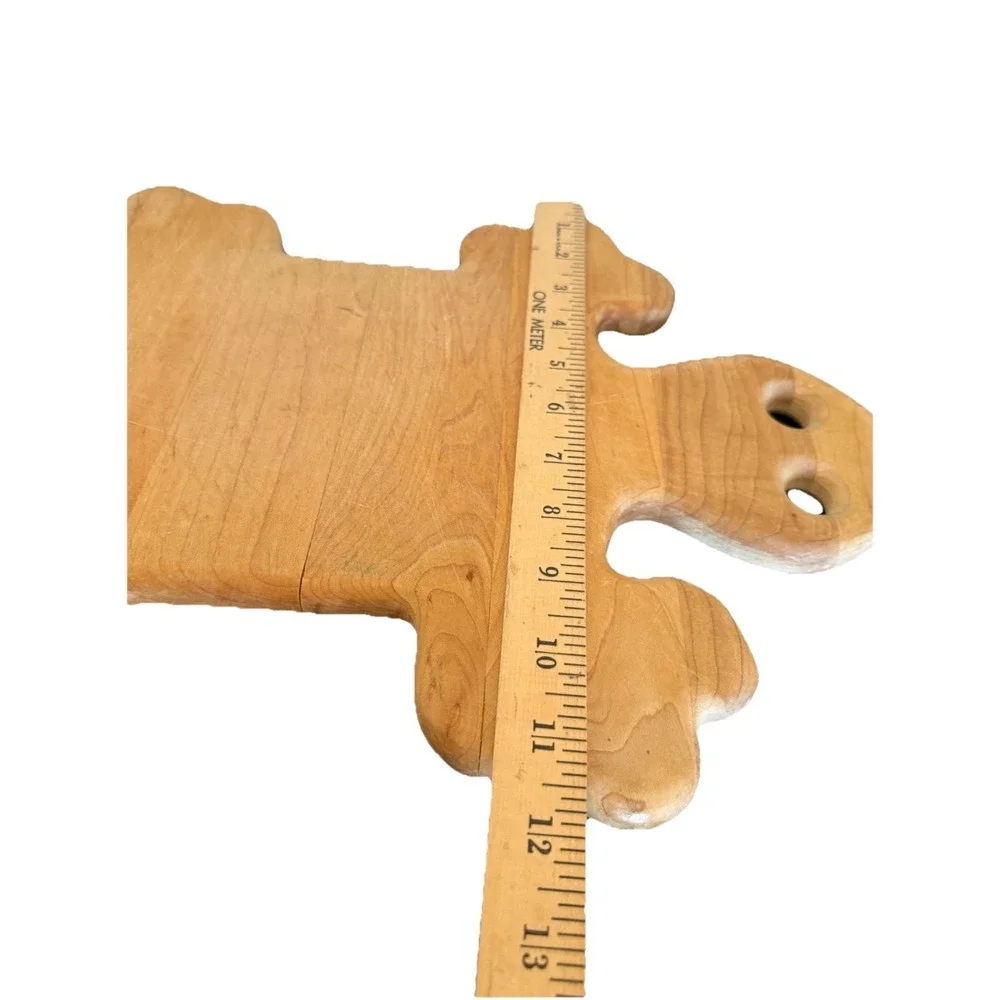 LIZARD Gecko shaped HEAVY Primitive Wooden Farmhouse Cutting Board 18